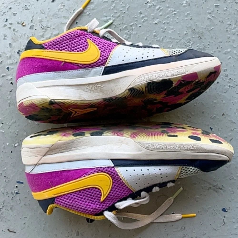 Nike Kobe Sneakers Mambacita Sweet 16 GS FN4977-400 Youth 6.5Y Kobe Bryant Gigi‎